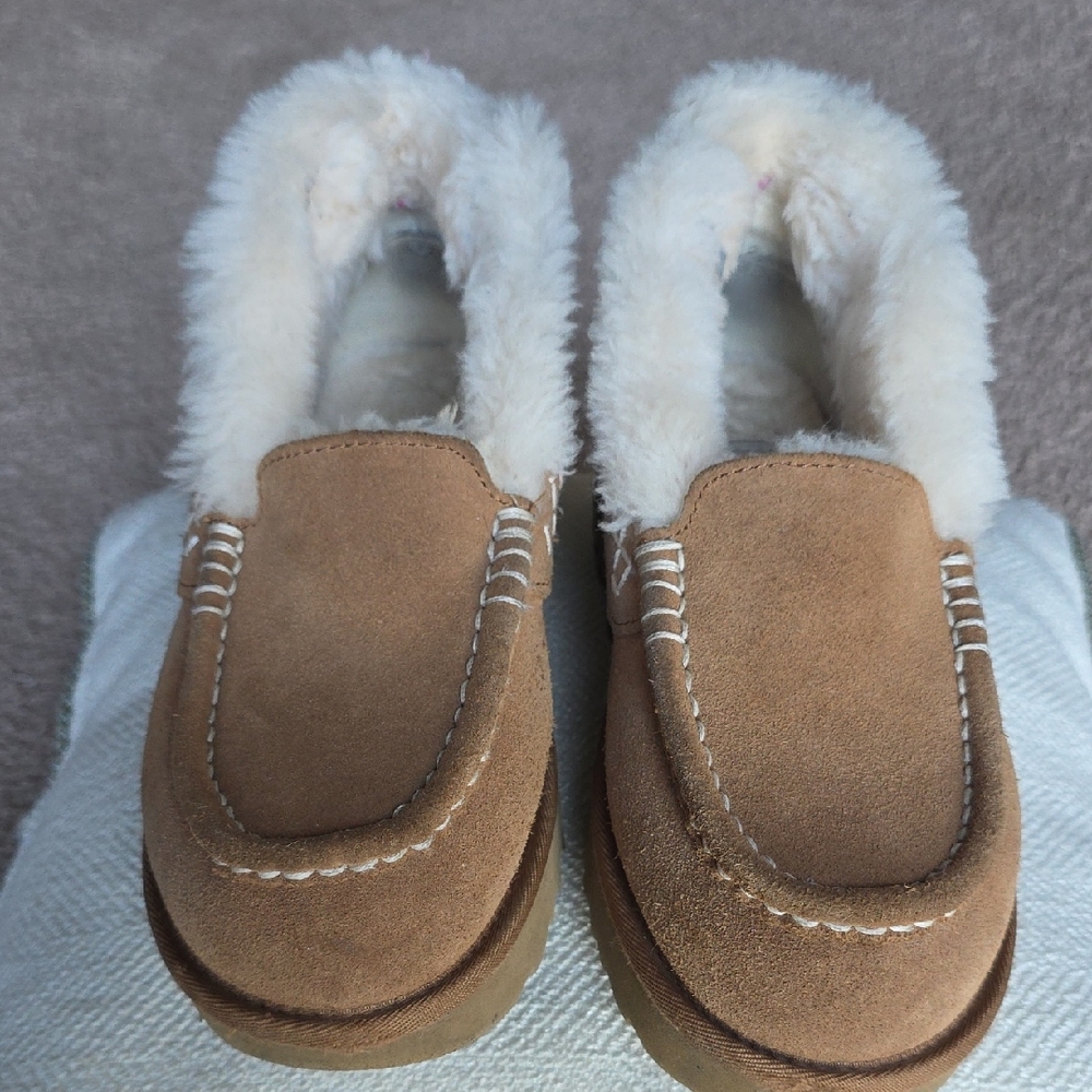 UGG Cream Faux Shearling Lined Slippers